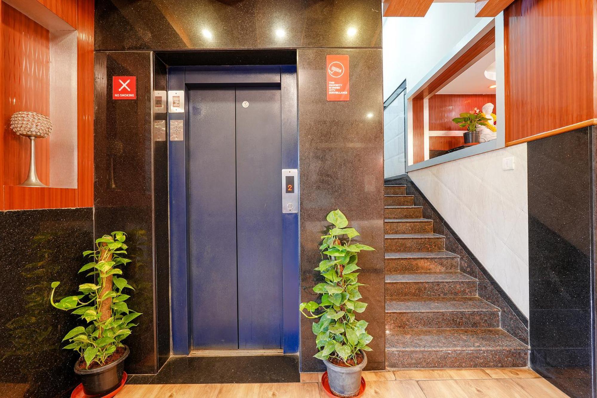 Fabhotel Sairam Residency Bangalore Exterior foto